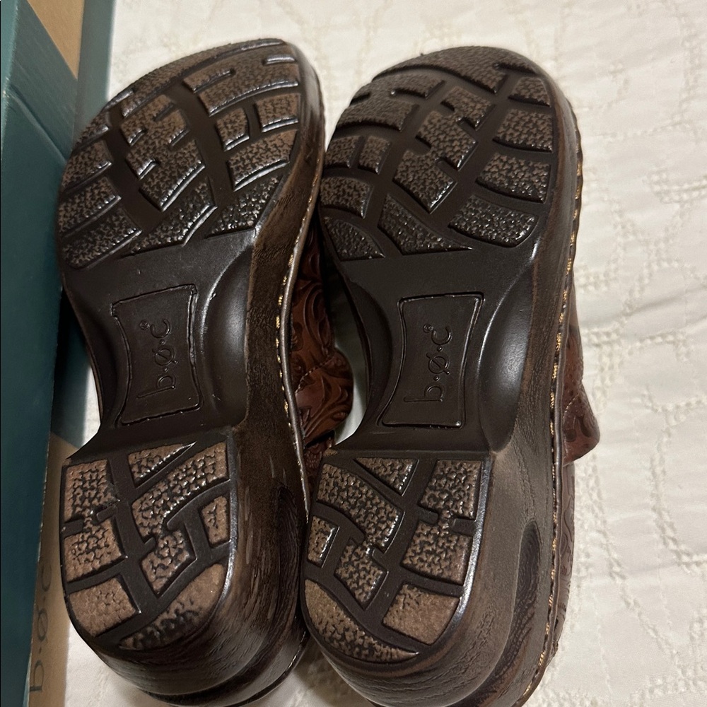 Brown Embossed Leather Clogs BOC - Picture 2 of 2